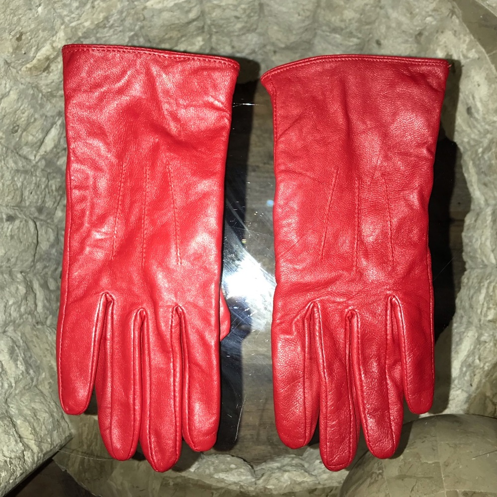 100% Genuine Leather Gloves